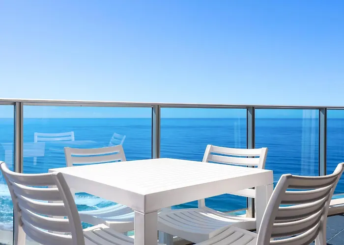 Number 1 H Residences - Wifi, Parking & More By Gold Coast Holidays