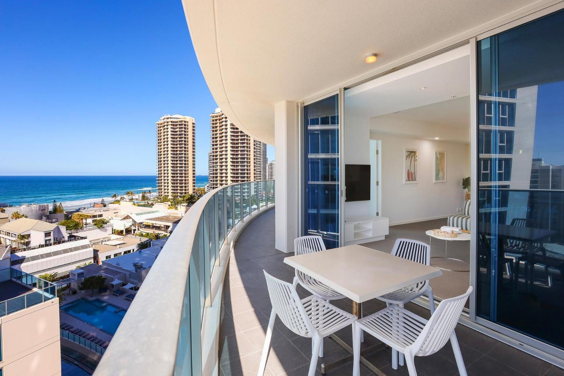 Number 1 H Residences - Wifi, Parking & By Holidays * Gold Coast